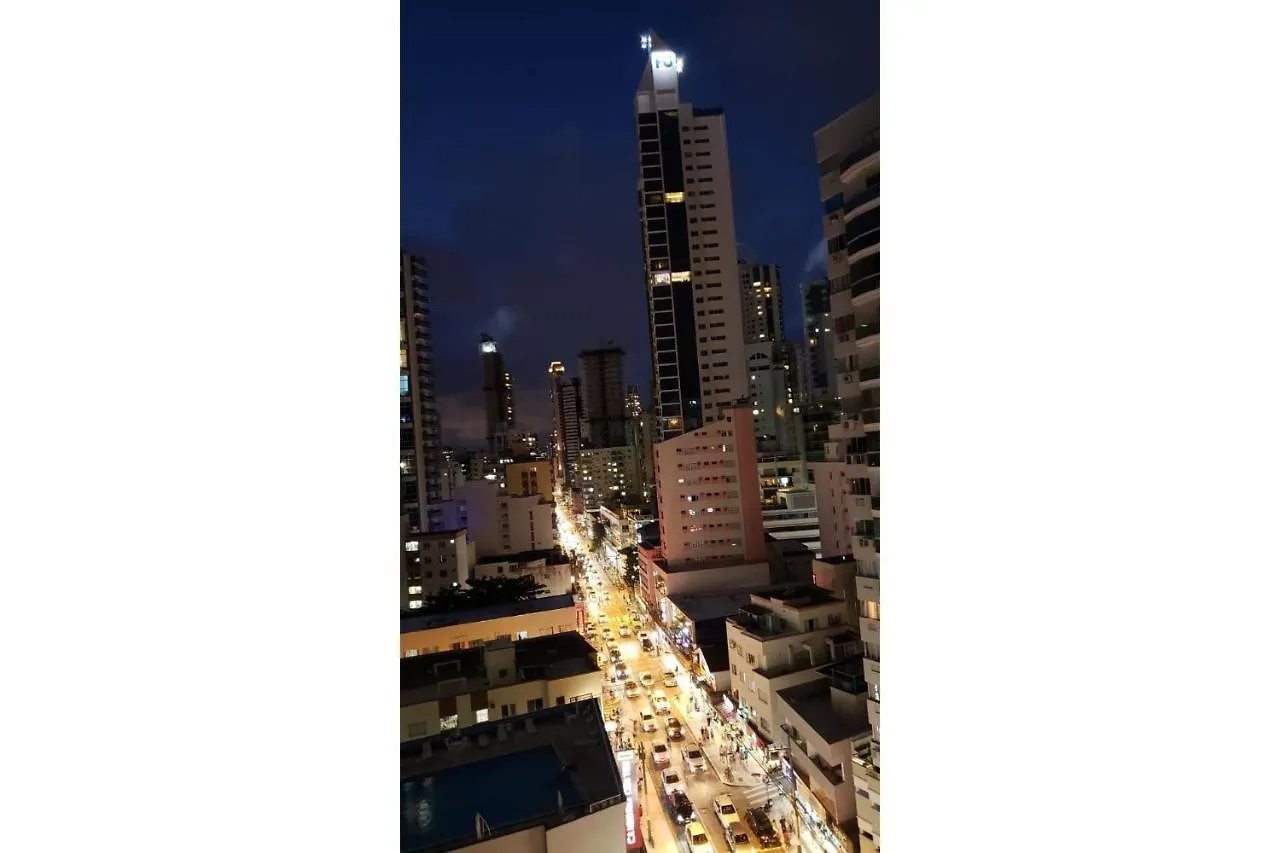 Po01- Reformado| 2 Quartos| Tela Protecao| Garagem Balneário Camboriú