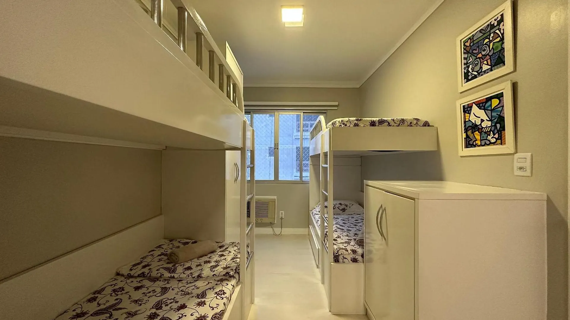 Po01- Reformado| 2 Quartos| Tela Protecao| Garagem Balneário Camboriú 0*,